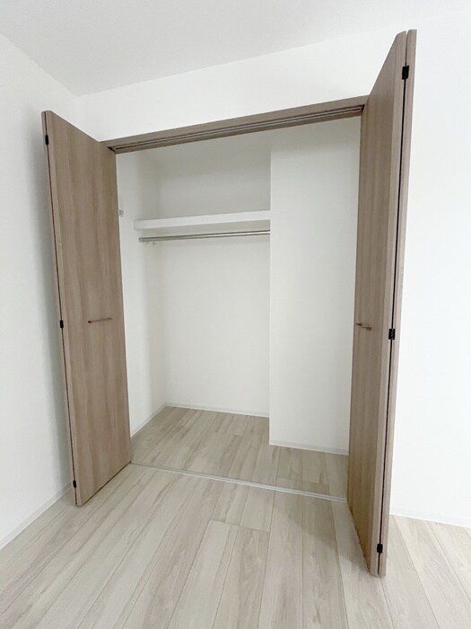 トレ・アルコバレーノ中央の物件内観写真