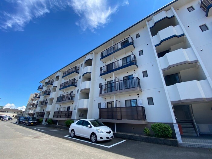 サンパレス湘南Ⅲの物件外観写真