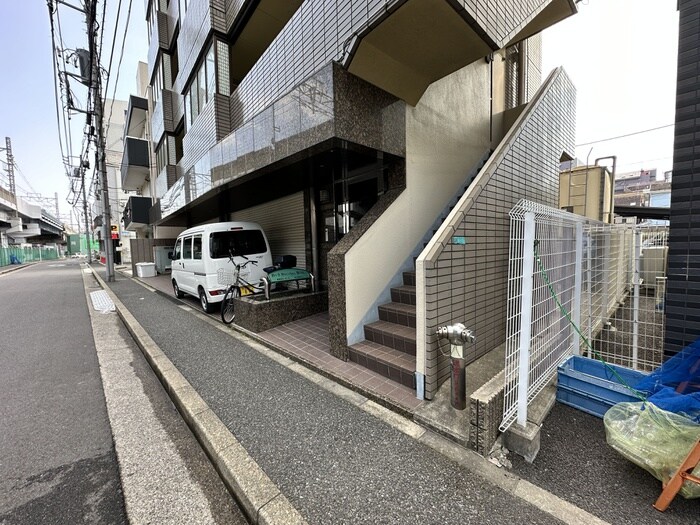 第８頼長ビルの物件外観写真