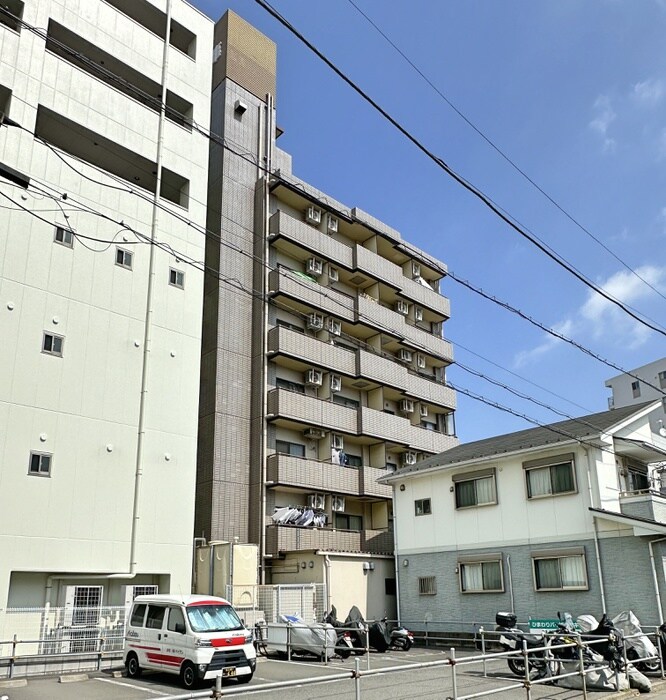 第８頼長ビルの物件外観写真