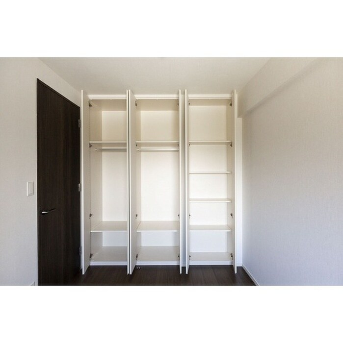 ｺﾝﾌｫﾘｱ成増ｸﾞﾘｰﾝｻｲﾄﾞの物件内観写真