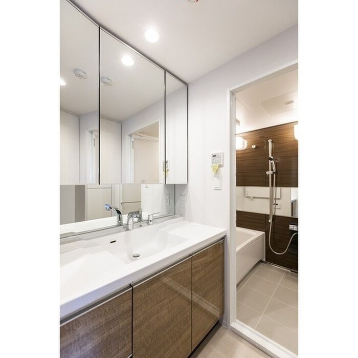 ｺﾝﾌｫﾘｱ成増ｸﾞﾘｰﾝｻｲﾄﾞの物件内観写真