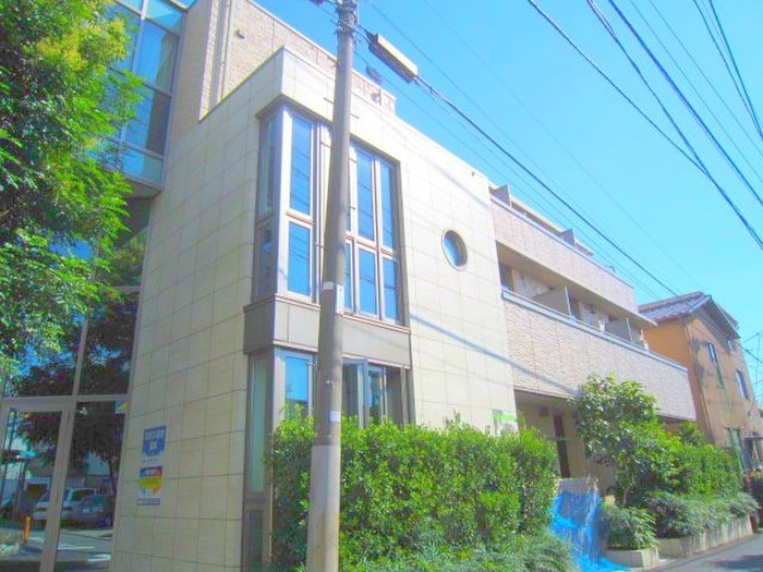 プロスペクト初台の物件外観写真