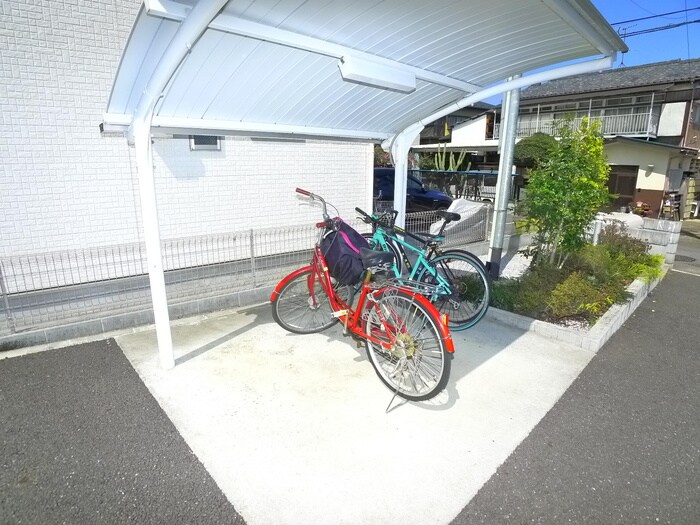 サニープレイスの物件外観写真