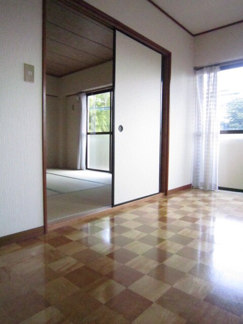 リバーランドハイツＢの物件内観写真