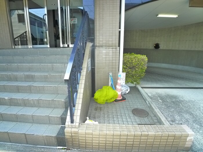 ケイエル市川の物件外観写真