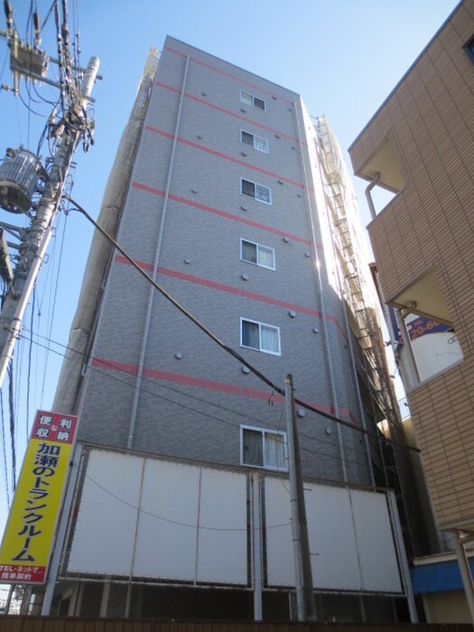 リトルズ西尾久の物件外観写真