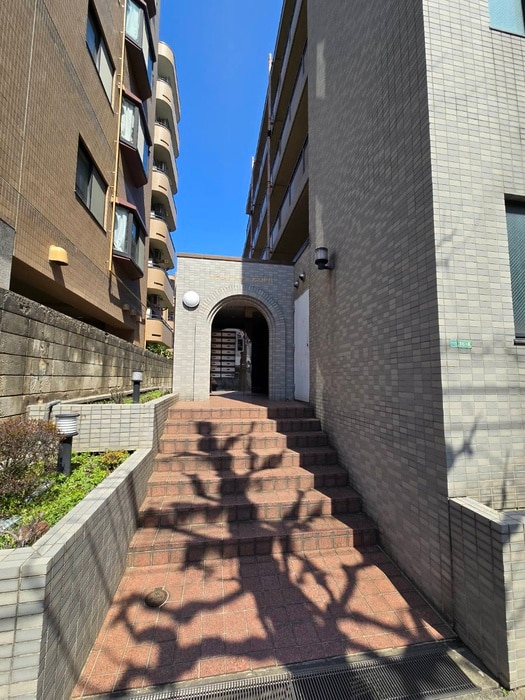 グランドステータス中村の物件外観写真