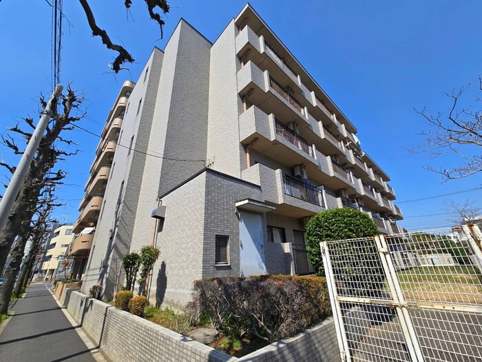 グランドステータス中村の物件外観写真