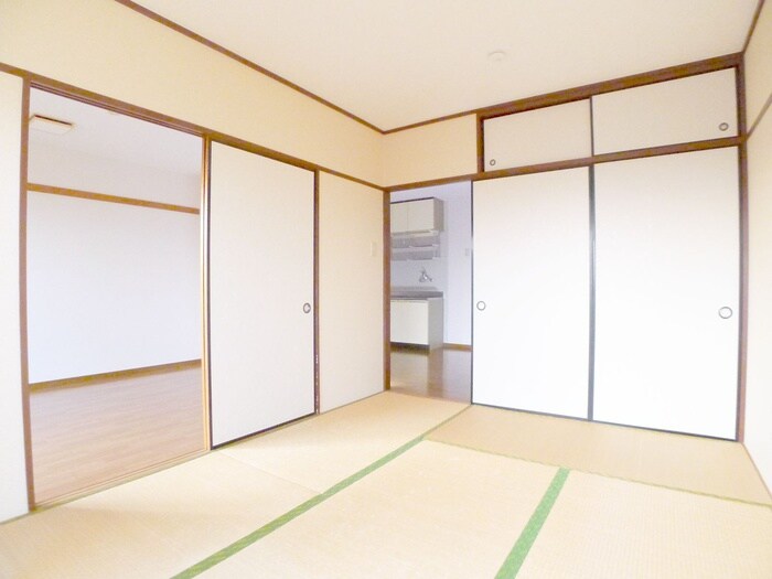 ジュネスメゾンドールの物件内観写真