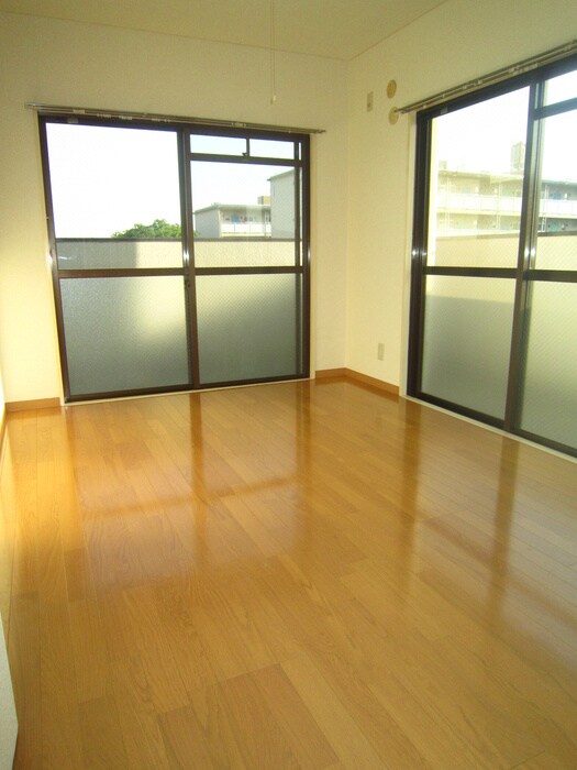 ロワイヤルシャバールの物件内観写真