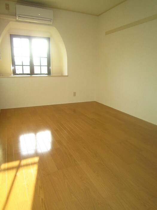 ロワイヤルシャバールの物件内観写真