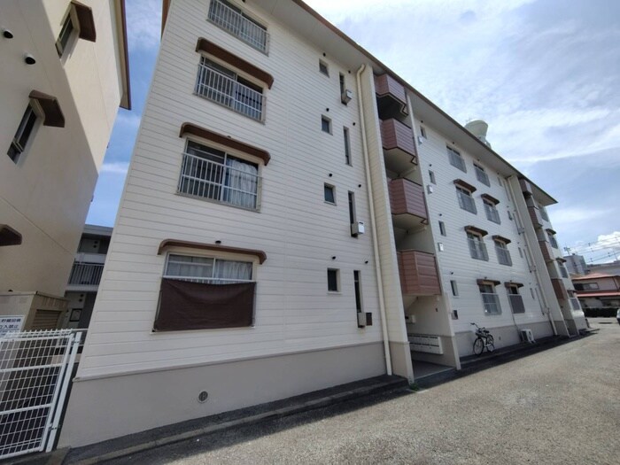 ロイヤルハイツの物件外観写真