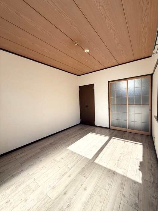 ホワイトドミ－ルの物件内観写真