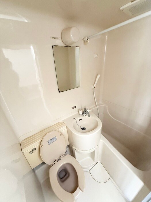 ホワイトドミ－ルの物件内観写真