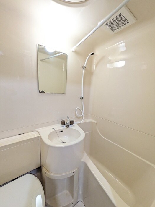 ホワイトドミ－ルの物件内観写真