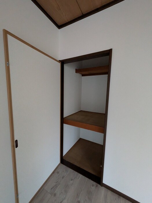 ホワイトドミ－ルの物件内観写真