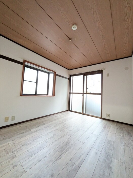 ホワイトドミ－ルの物件内観写真