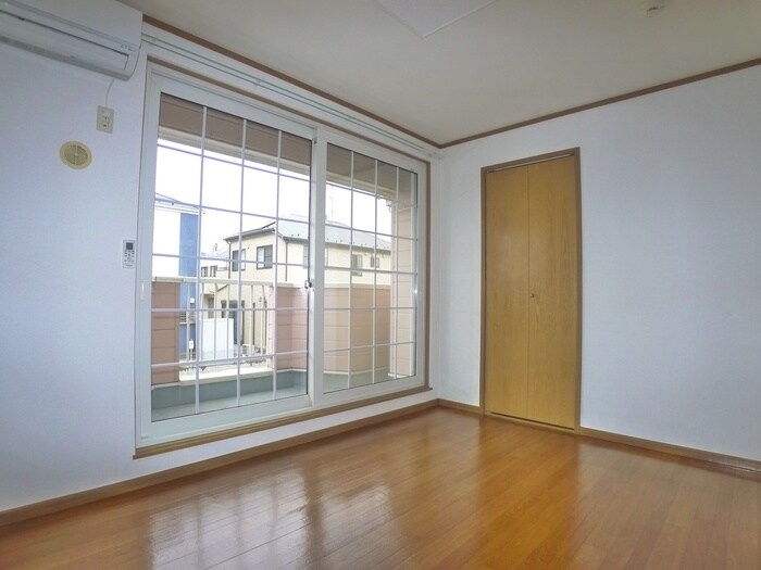 ルミエ－ルＢの物件内観写真