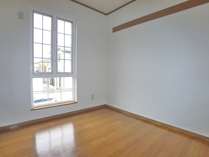 ルミエ－ルＢの物件内観写真