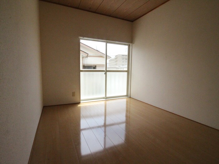 平成ハイツ１０号棟の物件内観写真