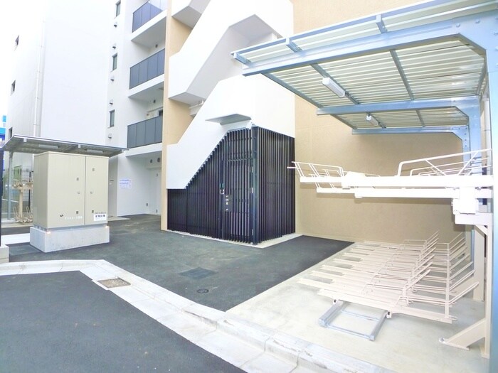 ﾌﾟﾗｳﾄﾞﾌﾗｯﾄ墨田曳舟ﾃﾞｨｱｰｼﾞｭの物件外観写真