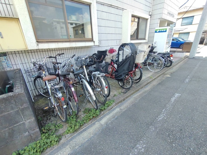 ダイヤハイツ西門の物件外観写真