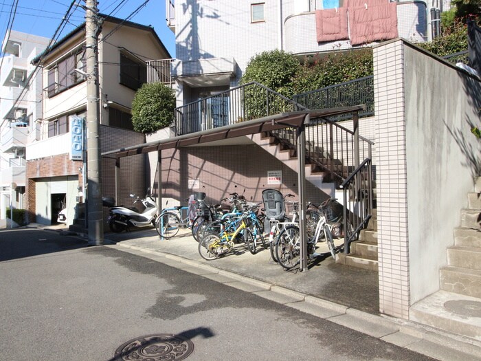 第二宮前平中央ハイツの物件外観写真