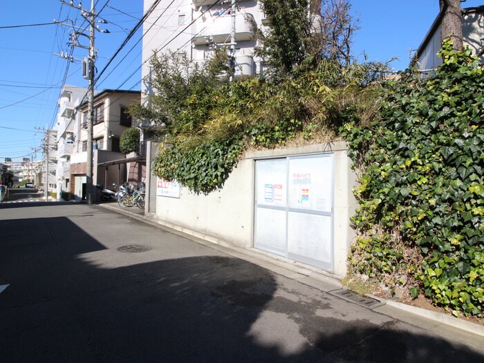 第二宮前平中央ハイツの物件外観写真