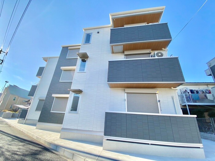 ソレイユ調布の物件外観写真