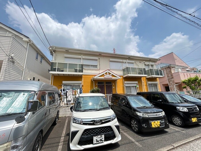 メゾンラフォーレの物件外観写真