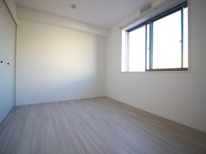 ガーデンホームズ高野の物件内観写真