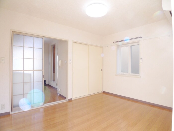 フレンドシップ岩沢Bの物件内観写真