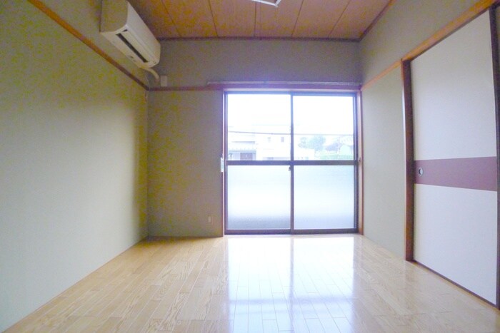 グランドハイツコタケの物件内観写真