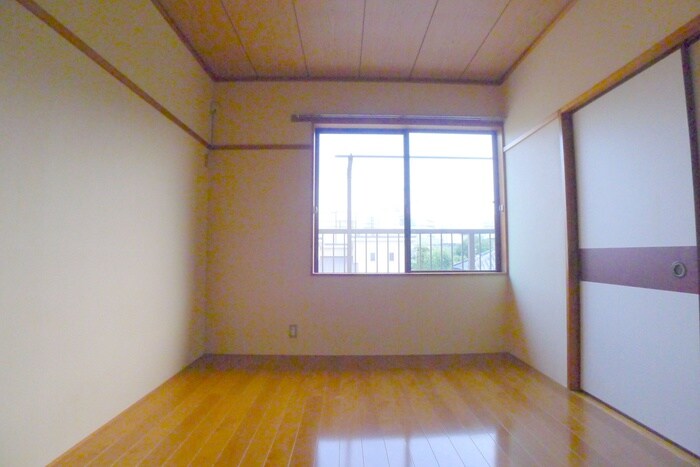 グランドハイツコタケの物件内観写真