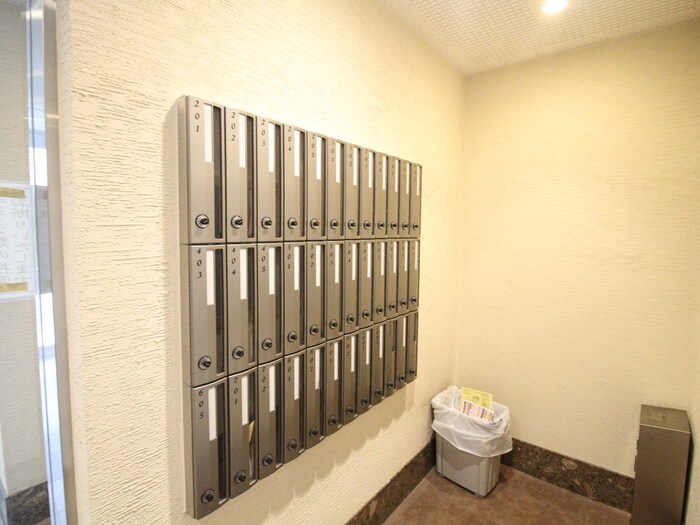 グランダジュ－ル八丁堀の物件外観写真