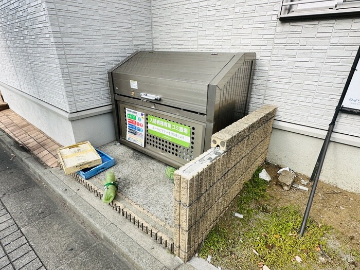 オーガスタ篠崎の物件外観写真