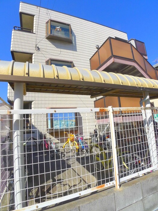 ル－ト元郷の物件外観写真