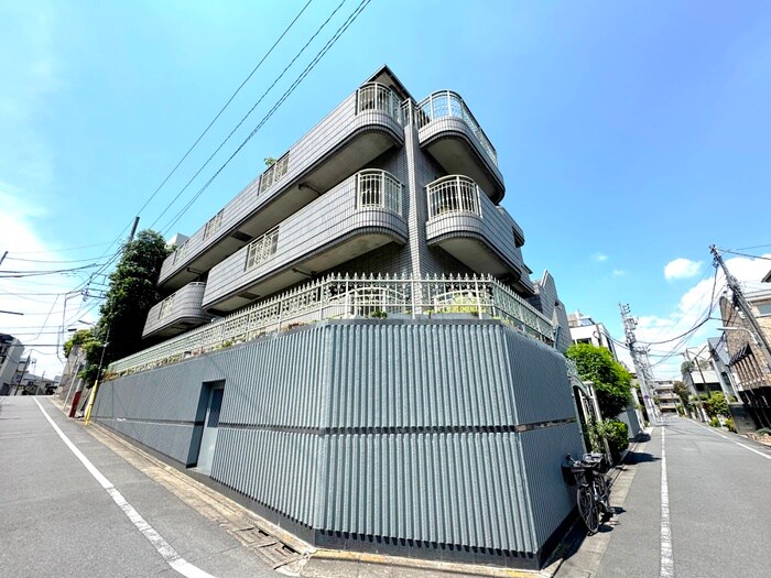 ラスタ－ハウスの物件外観写真