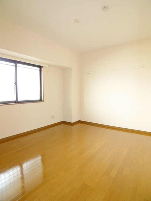 パウロニアヒルズの物件内観写真