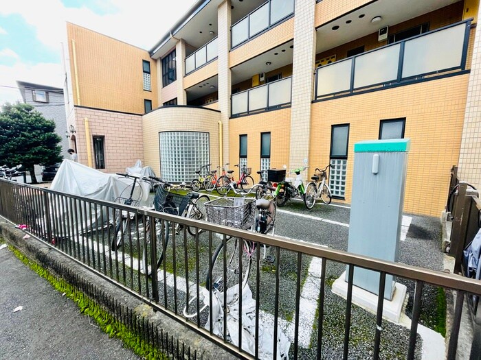 グランド・メゾン細山の物件外観写真