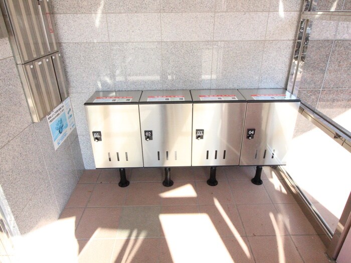 レフィナ－ドＥの物件外観写真