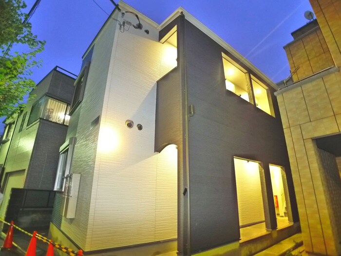 ヴィラート新柴又の物件外観写真