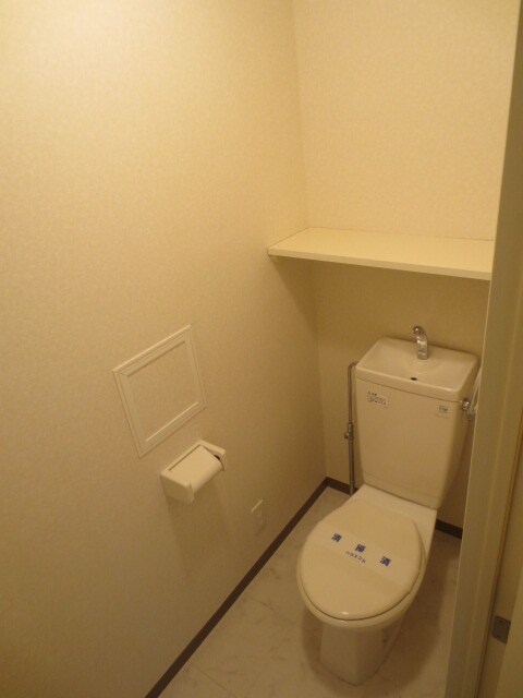 ｸﾞﾘ-ﾝｼﾝﾌｫﾆ-ﾋﾞﾙ（6～9号室）の物件内観写真