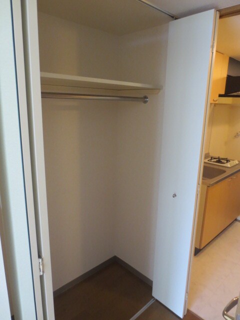 ｸﾞﾘ-ﾝｼﾝﾌｫﾆ-ﾋﾞﾙ（6～9号室）の物件内観写真