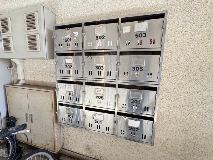 センチュリー三鷹の物件外観写真