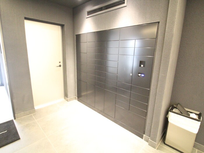 TRACK八丁堀の物件外観写真