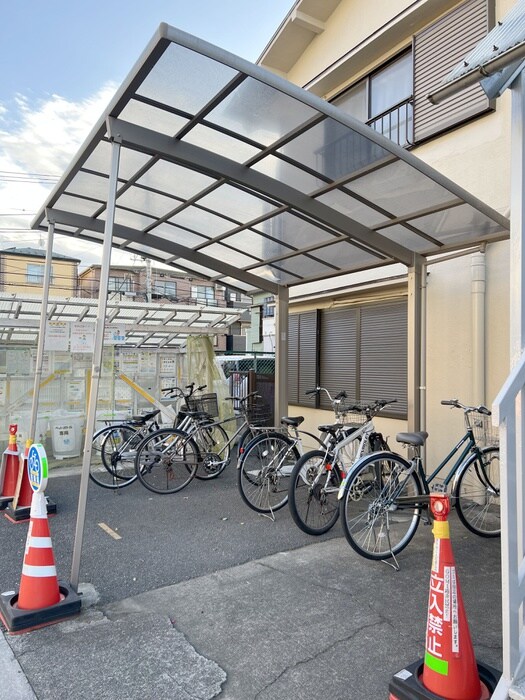 第8丸三マンションの物件外観写真