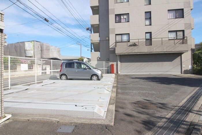 オーネストの物件外観写真