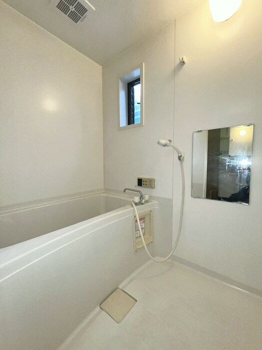 プチ・ラフォーレの物件内観写真